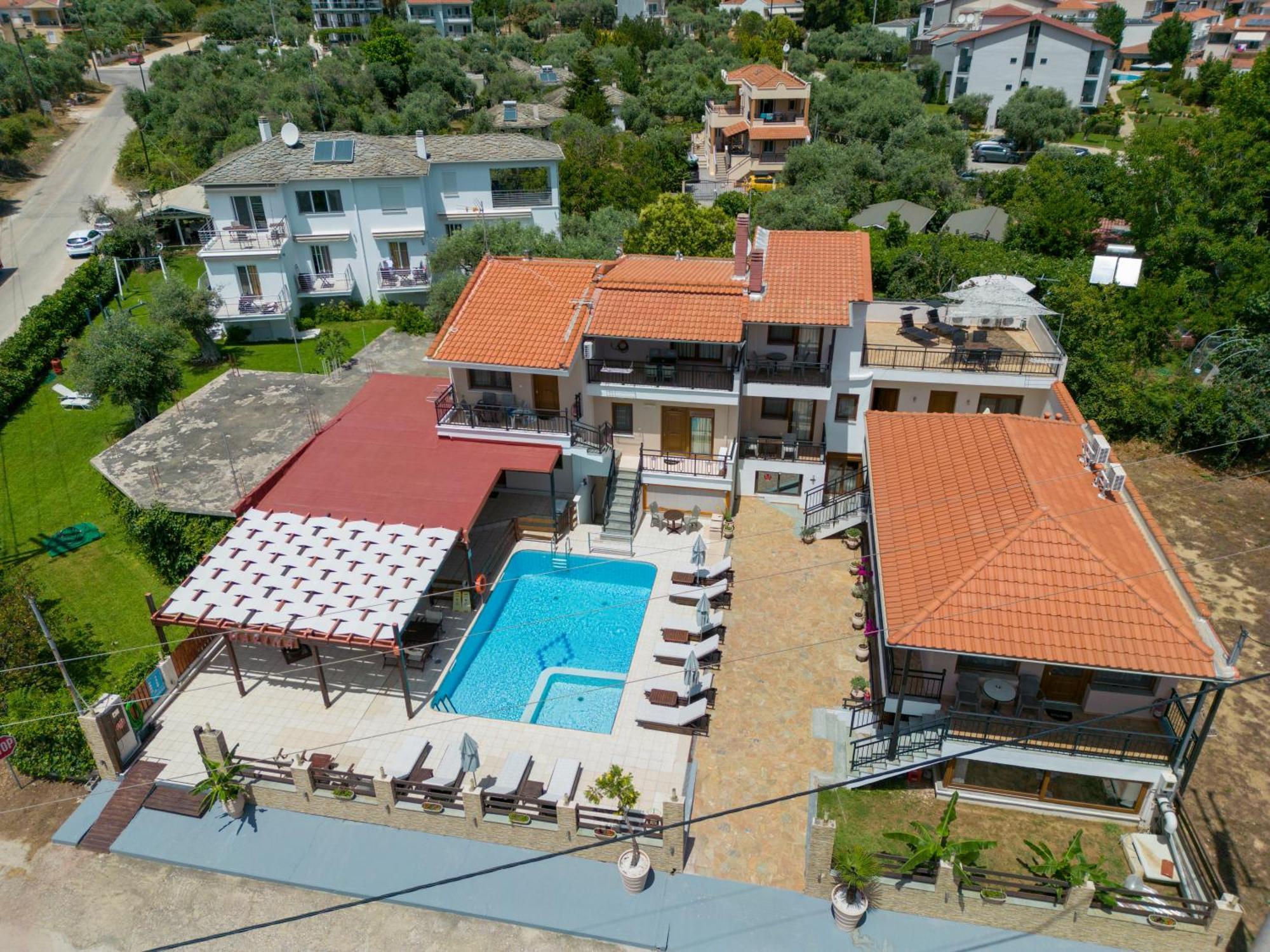 Porto Marina Aparthotel Chrysi Ammoudia Exterior foto