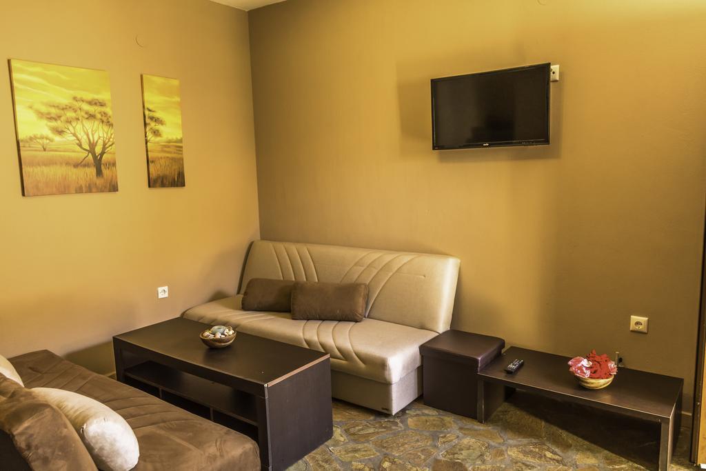 Porto Marina Aparthotel Chrysi Ammoudia Exterior foto