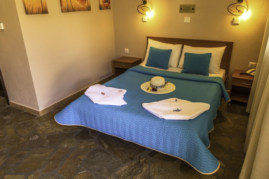 Porto Marina Aparthotel Chrysi Ammoudia Exterior foto