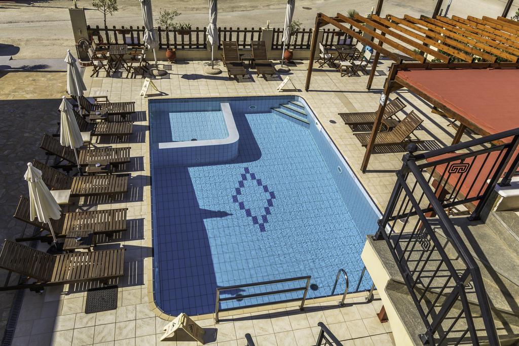 Porto Marina Aparthotel Chrysi Ammoudia Exterior foto