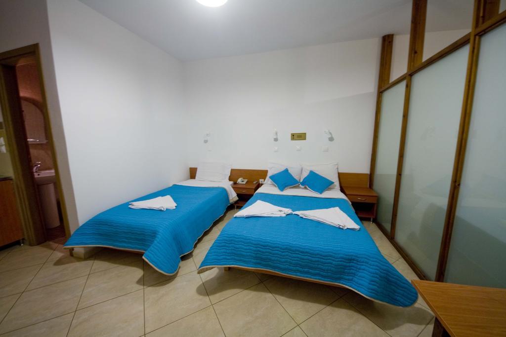 Porto Marina Aparthotel Chrysi Ammoudia Exterior foto