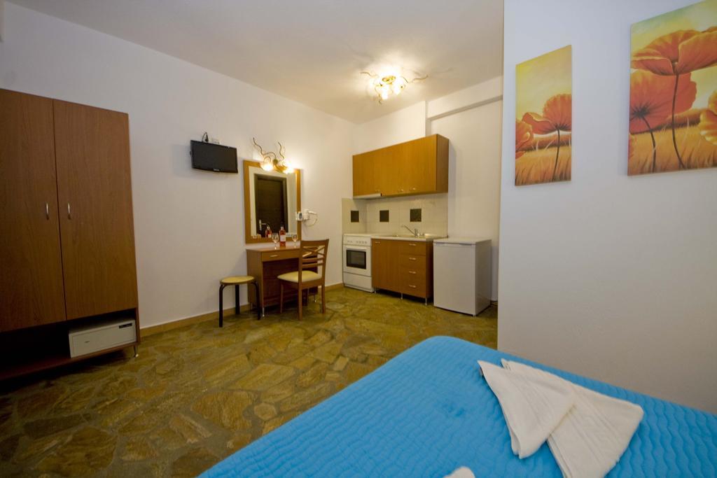 Porto Marina Aparthotel Chrysi Ammoudia Cameră foto