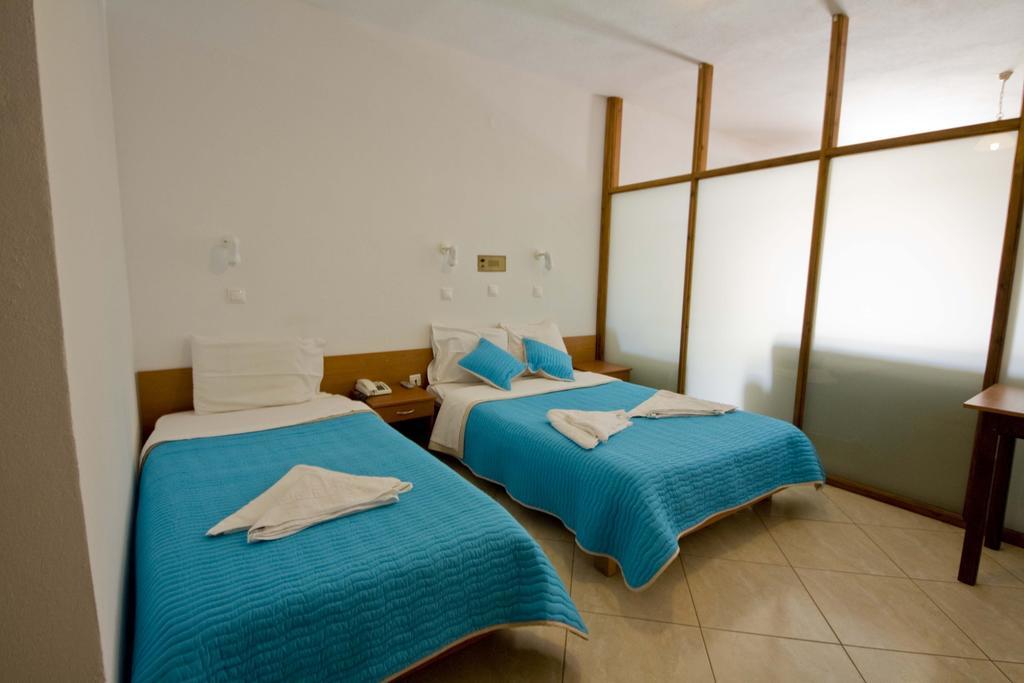 Porto Marina Aparthotel Chrysi Ammoudia Cameră foto