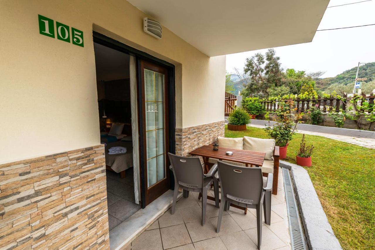 Porto Marina Aparthotel Chrysi Ammoudia Exterior foto
